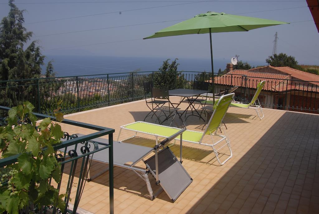 B&B Villa Zia Febronia Patti Ngoại thất bức ảnh